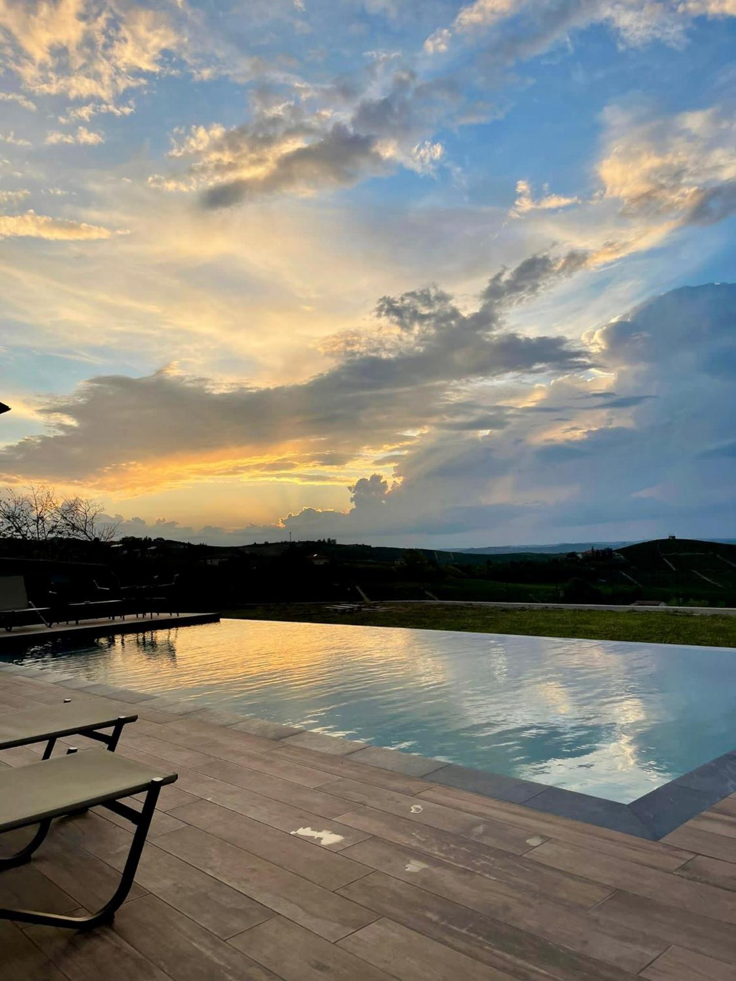 Villa Barbero Alba Langhe Mango Dış mekan fotoğraf